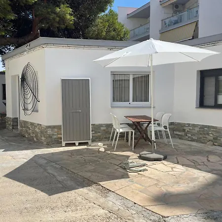 La Casita Blanca - Bungalow 20m From The Sea! Miami Playa